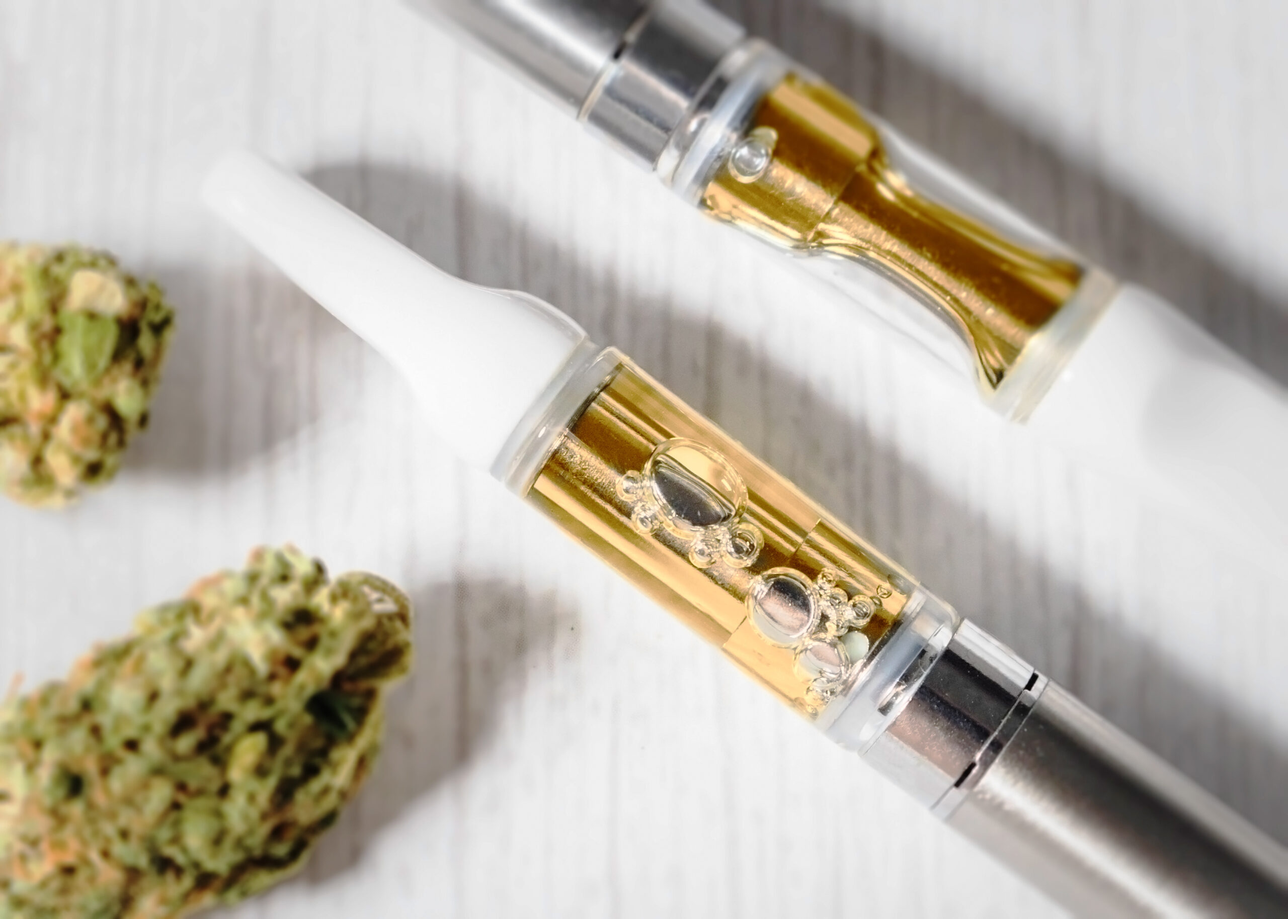 THC:CBD cannabidiol vape pens with medical marijuana.